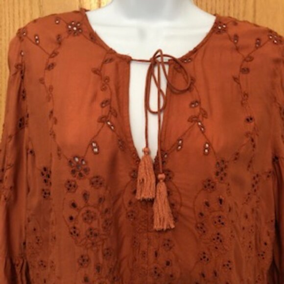 American Eagle Boho Eyelet Peplum Blouse Burnt Orange Medium Tassel Ties - Picture 9 of 9